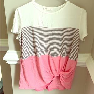 Women’s boutique colorblock top size small